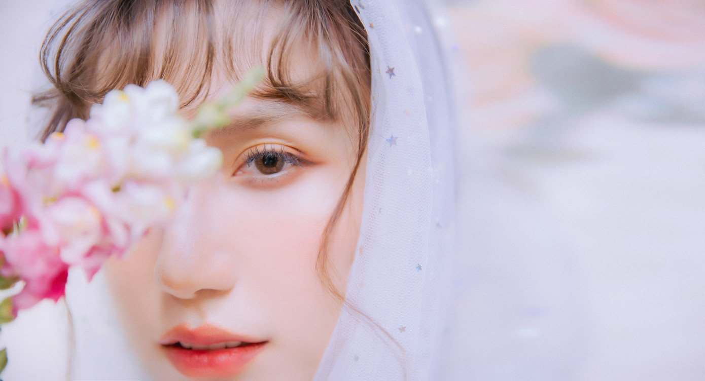 Lynk Lee để tóc dài thướt tha, diện áo dài nữ sinh khiến cộng đồng mạng “phát cuồng“ ảnh 1