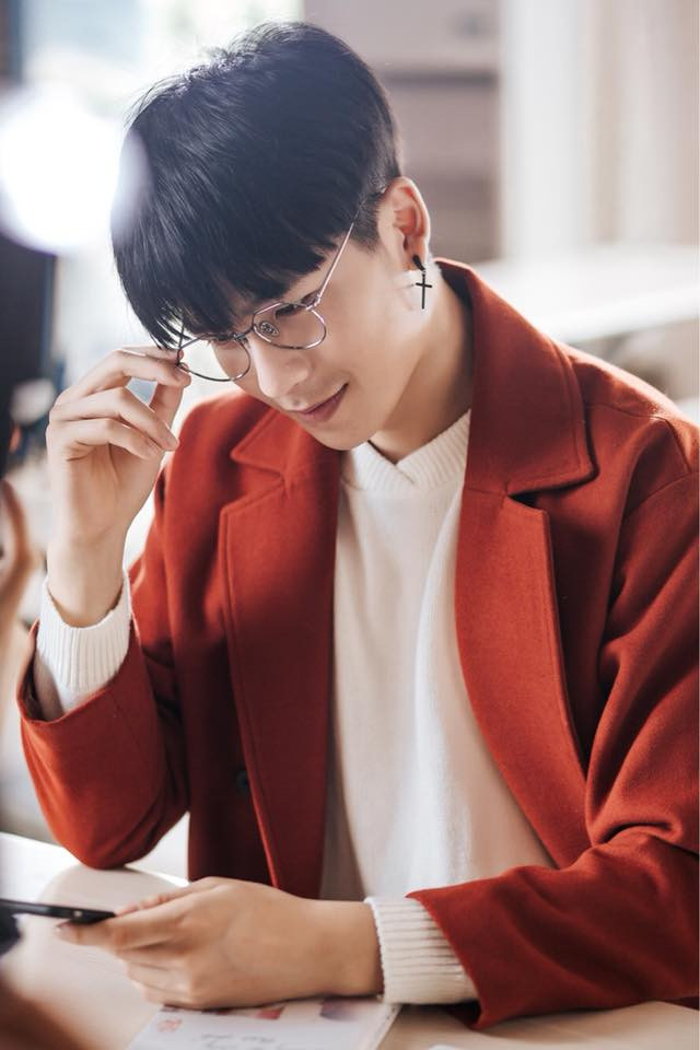 Quốc Anh thoát khỏi tạo hình thư sinh ngày nào, lộ diện vẻ ngoài lịch lãm trưởng thành ảnh 3