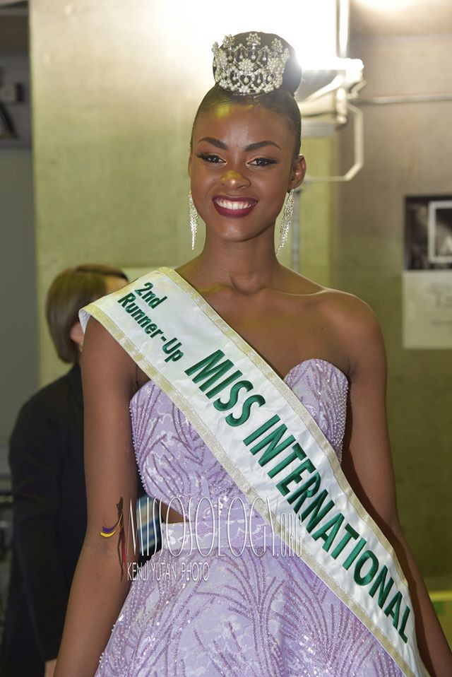 Lộ diện người đẹp kế nhiệm H'Hen Niê giành danh hiệu 'Vẻ đẹp vượt thời gian' ảnh 2