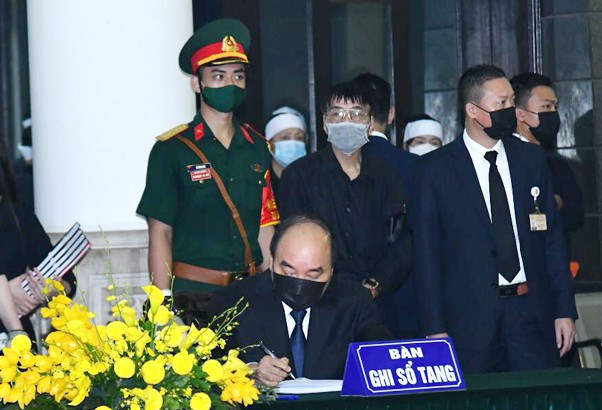 Nguyên Tổng Bí thư Lê Khả Phiêu là nhà lãnh đạo tâm huyết, trách nhiệm ảnh 1