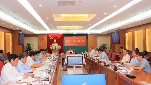 Kỷ luật 2 trung tướng và 6 đại tá liên quan quản lý đất đai, tài sản công ảnh 1