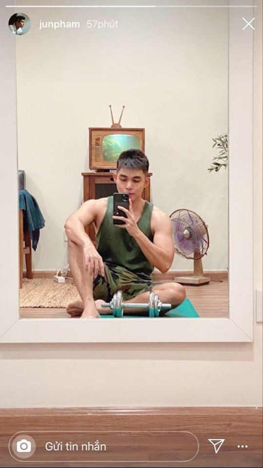 Sao Việt cách ly ngày 20: Minh Tú mặc quần ngắn cũn, đọ eo bé xíu với Khởi My ảnh 8