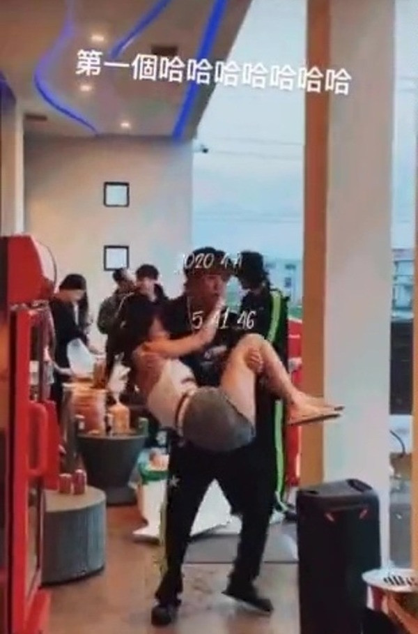 Bạn gái 9 năm viết ‘tâm thư’ tố La Chí Tường ngoại tình, quan hệ tập thể ảnh 3