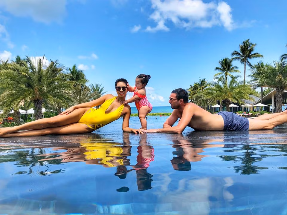 Hà Anh tung ảnh mặc bikini bé xíu, tự tin: ‘Đẳng cấp là mãi mãi’ ảnh 4
