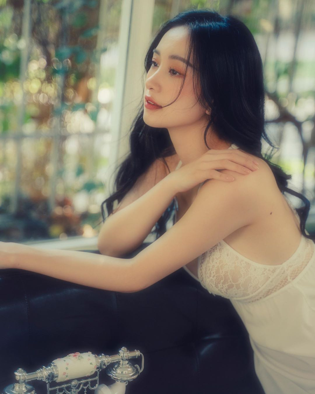 Jun Vũ nóng bỏng, tròn đầy trong bộ ảnh đồ ngủ ‘không nội y’ ảnh 4