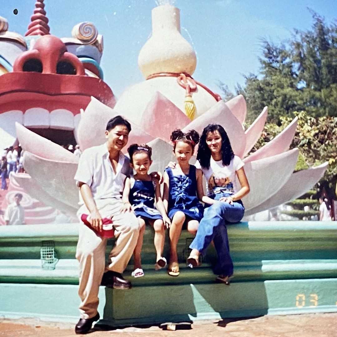 Sao Việt cách ly ngày 22: Tú Hảo tung ảnh khỏa thân, Quốc Nghiệp khoe cơ bụng 6 múi ảnh 5