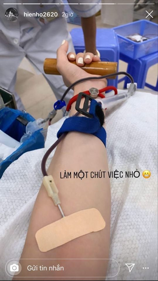 Sao Việt cách ly ngày 21: Quốc Trường khoe hai xe sang trong biệt thự 25 tỷ ảnh 9