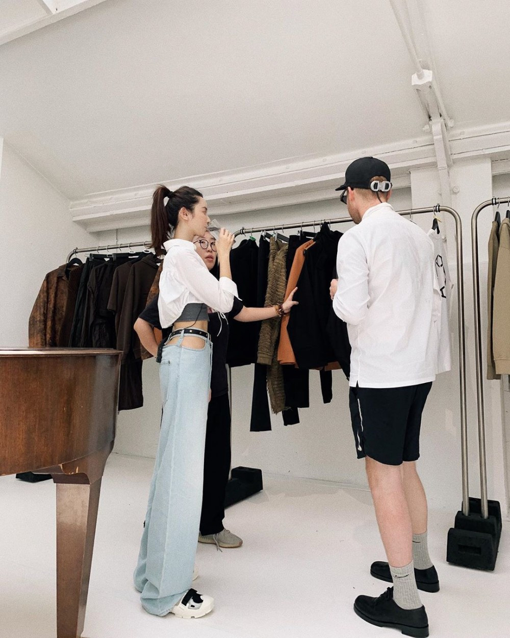 Mỹ nhân bị tố cặp kè chủ tịch Taobao là ‘huyền thoại thương mại điện tử’ ảnh 8