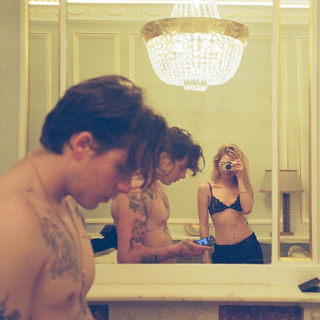 Bạn gái Brooklyn có gia thế 'khủng': Bố tỷ phú, tài sản gấp nhiều lần David Beckham ảnh 2