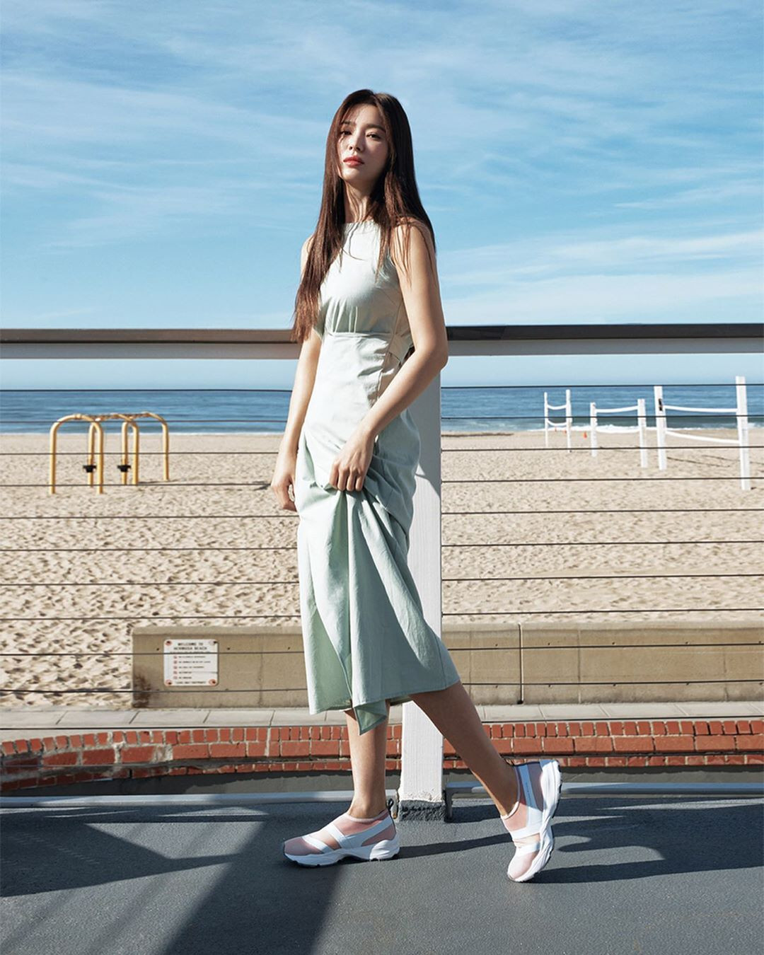 Mỹ nhân độc thân quyến rũ Song Hye Kyo khoe dáng thon với crop top ảnh 7