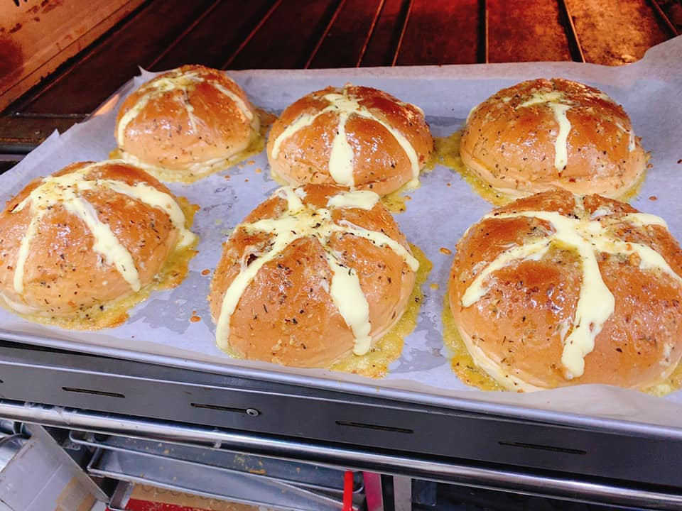 Giới trẻ thi nhau làm 3 món ăn hot nhất trên mạng mùa dịch COVID-19 ảnh 4