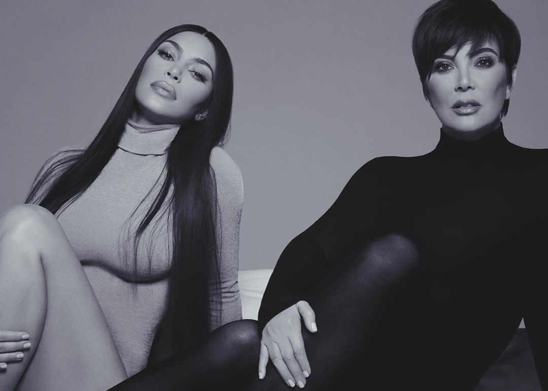 Kim Kardashian tung ảnh bikini ở biển khiến fan trầm trồ ảnh 12