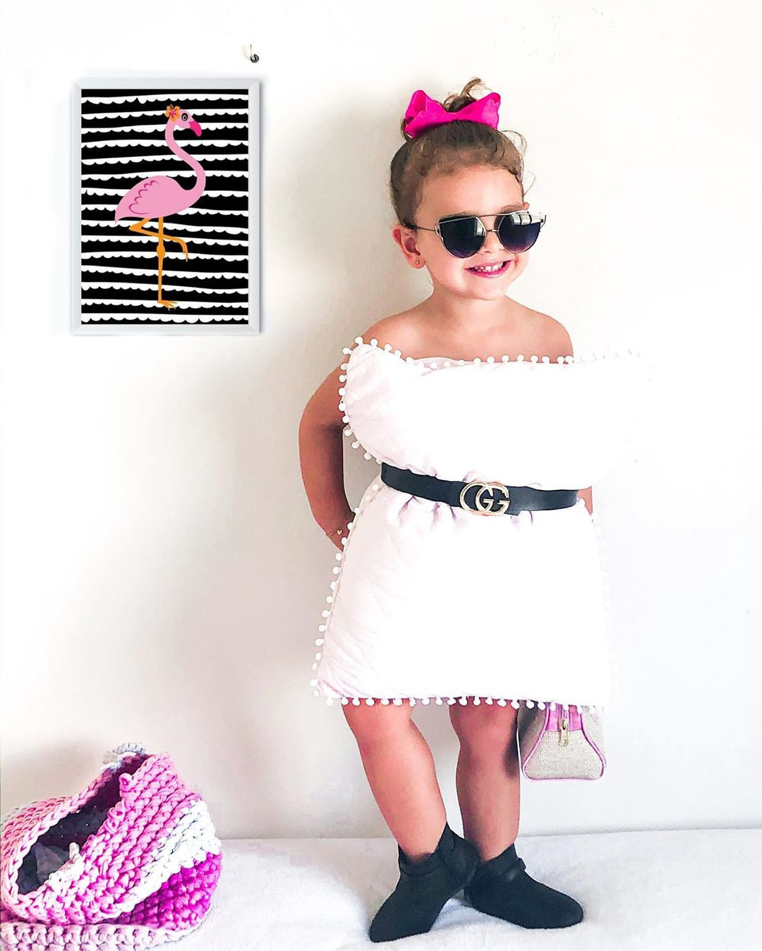 Hội bạn thân Chi Pu sang chảnh với trào lưu dùng gối ngủ làm... váy ảnh 11