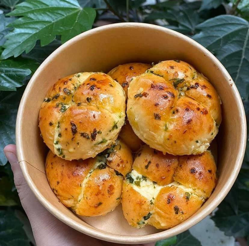 Giới trẻ thi nhau làm 3 món ăn hot nhất trên mạng mùa dịch COVID-19 ảnh 3