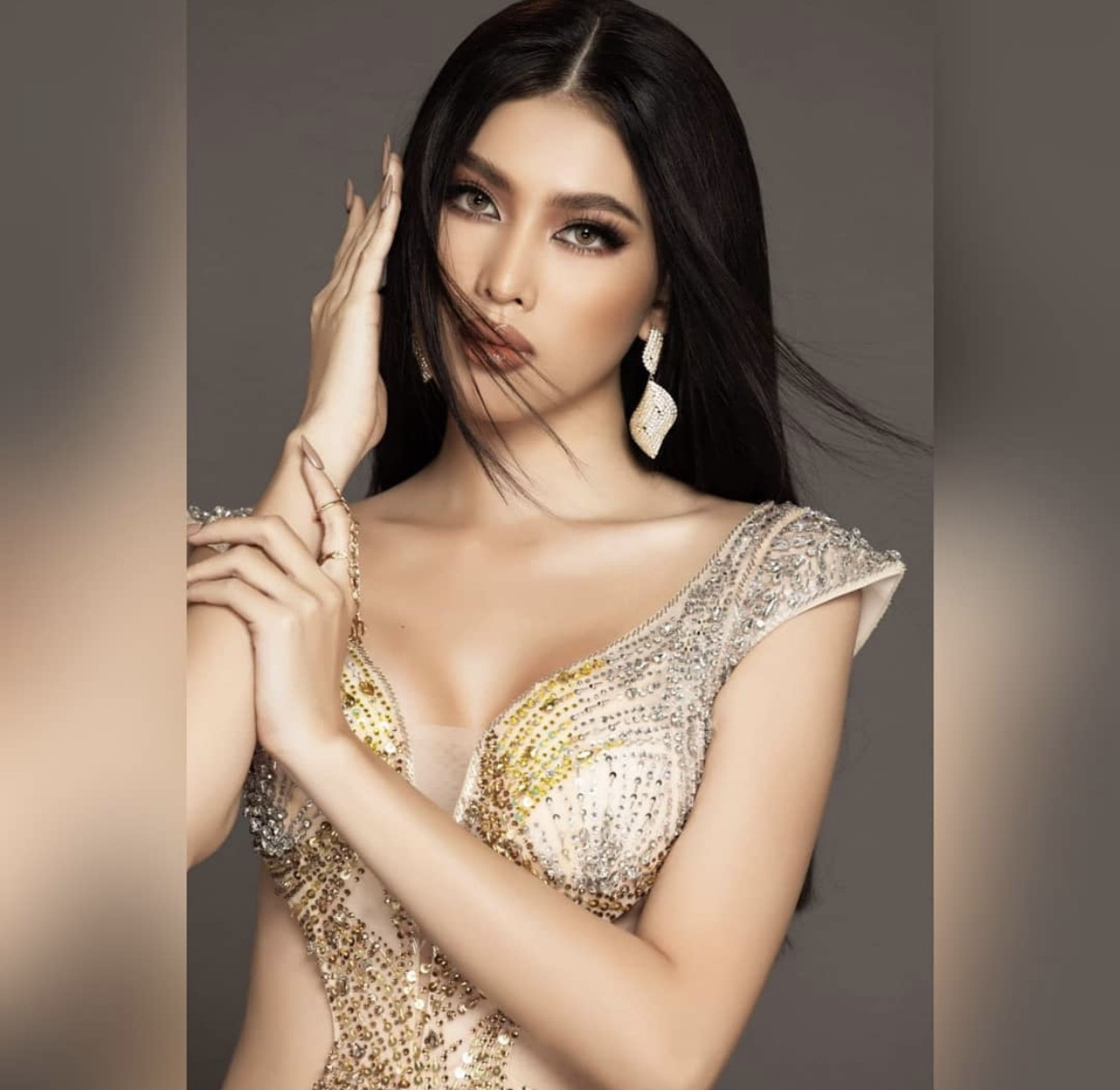 Á hậu Ngọc Thảo hô vang 'Việt Nam' trong họp báo tại Miss Grand ảnh 7