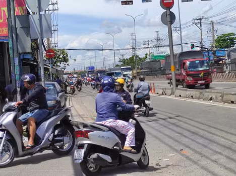 Cận cảnh khúc cua 'tử thần' ở quận Bình Tân ảnh 3