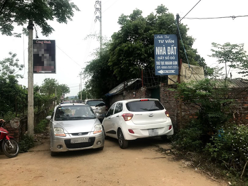 Sau sốt nóng, 'chợ bất động sản' ở Thạch Thất bị chính quyền 'giải tán' ảnh 5