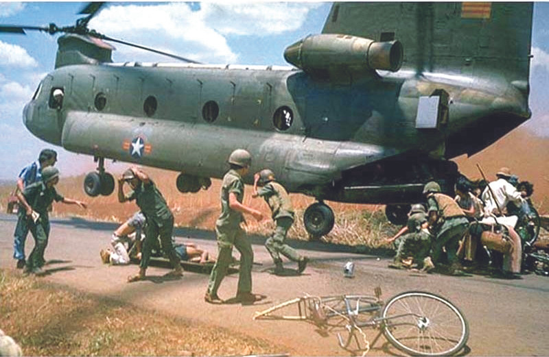 Đạn vẫn bay đến bây giờ... ảnh 2