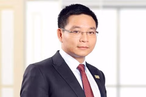 Học sinh tiểu học đội nắng ở cổng trường vì đi học sớm: Xem xét học ngày 1 buổi ảnh 4 Học sinh tiểu học đội nắng ở cổng trường vì đi học sớm: Xem xét học ngày 1 buổi ảnh 4