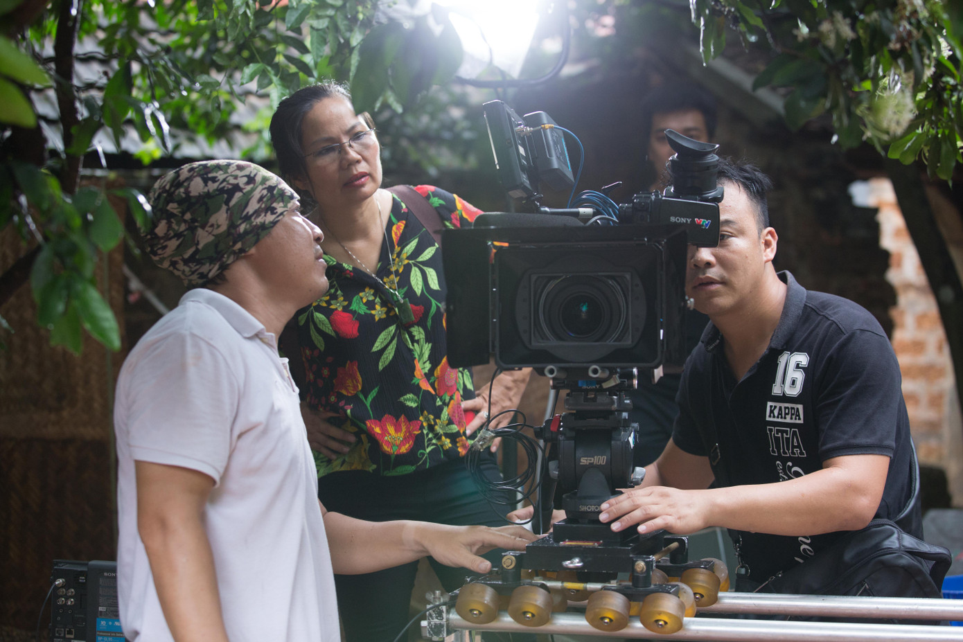 Người học nhạc làm phim ca nhạc ảnh 1