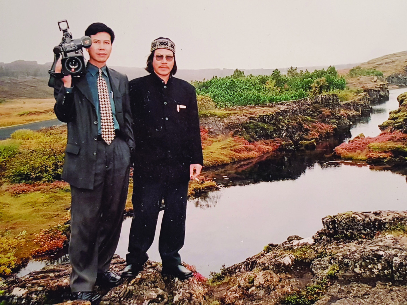 Cuộc phỏng vấn ông Thủ tướng xứ Băng đảo ảnh 2