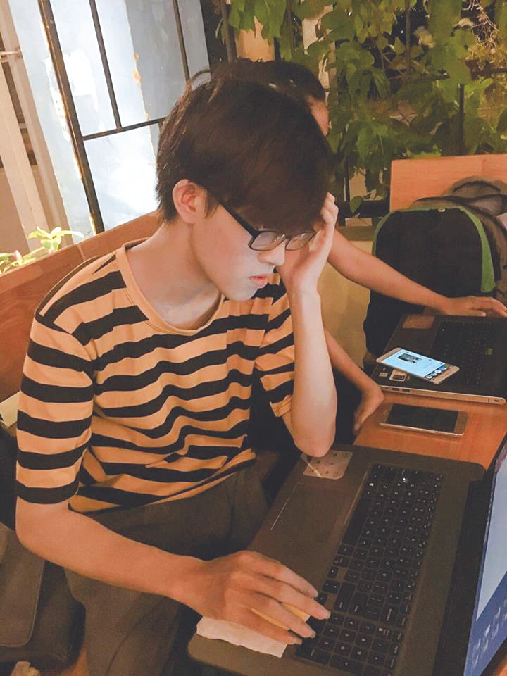 Chàng sinh viên và thú chơi tranh kiếng ảnh 2