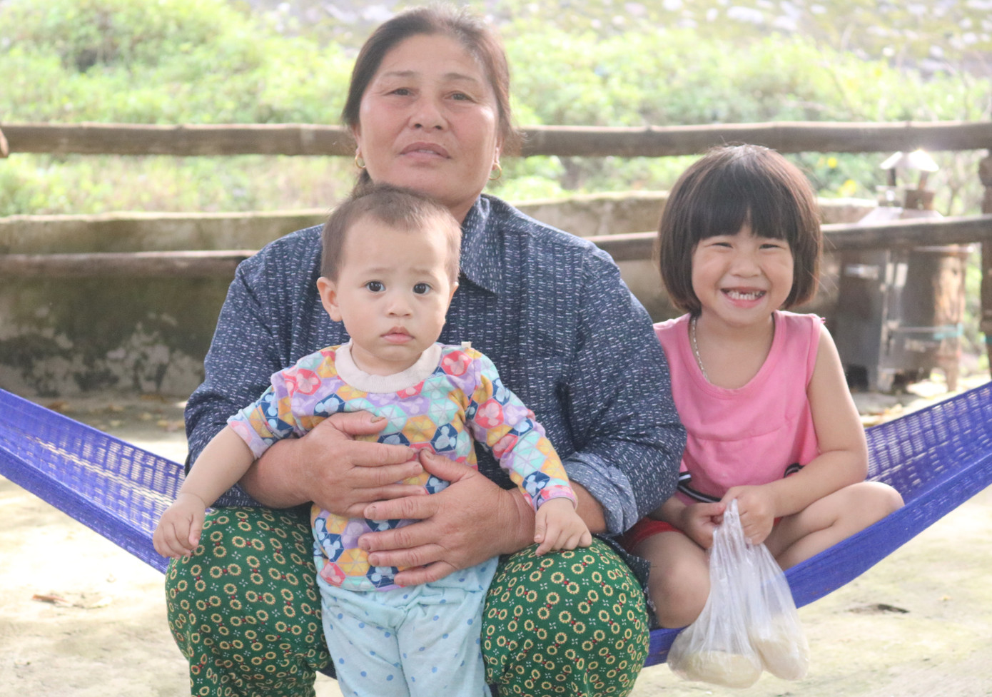 Người phụ nữ 40 năm vớt xác trên dòng Lam ảnh 1