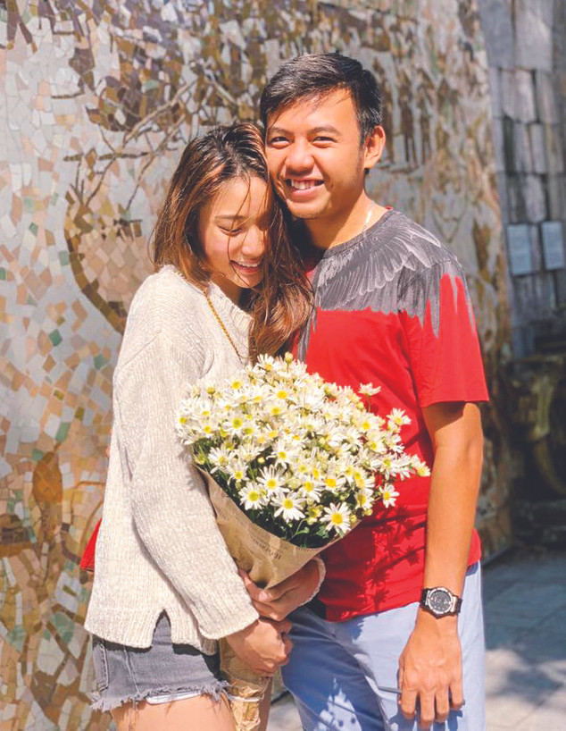 Lý Hoàng Nam: 'Vận động viên triệu đô' ngủ gật sau lưng bố ảnh 1