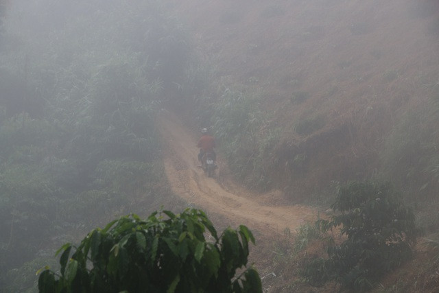 Thắt ruột khi thầy giáo vùng cao nói: “Em sợ khi về con không nhận ra mình” ảnh 2