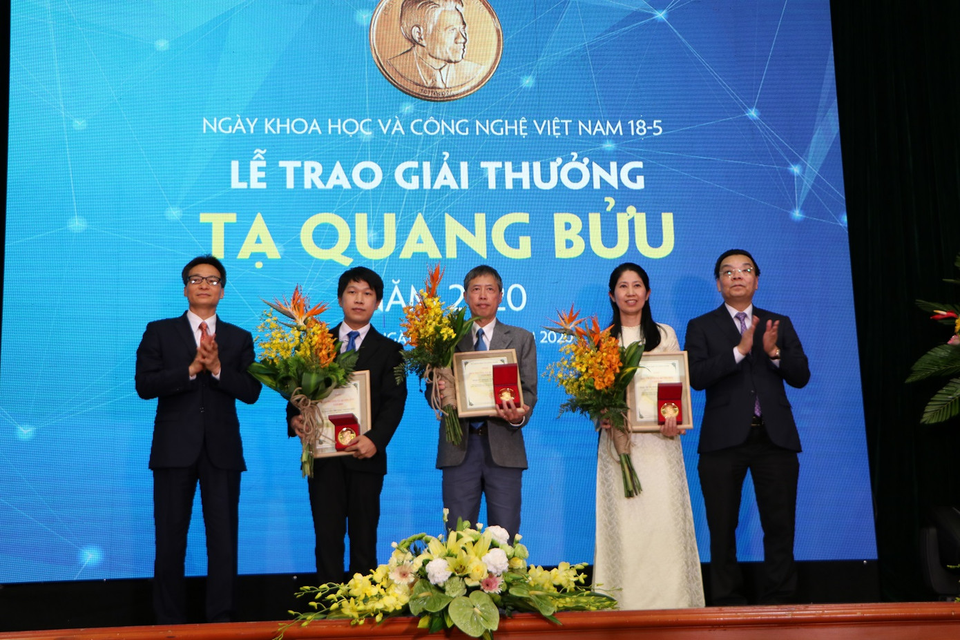 TS Nguyễn Trương Thanh Hiếu: Đi con đường khoa học bằng tuổi trẻ ảnh 2