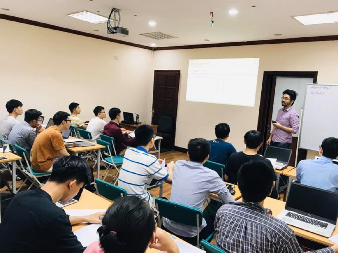 Khai mạc khóa học AI dành cho sinh viên, học sinh ảnh 1