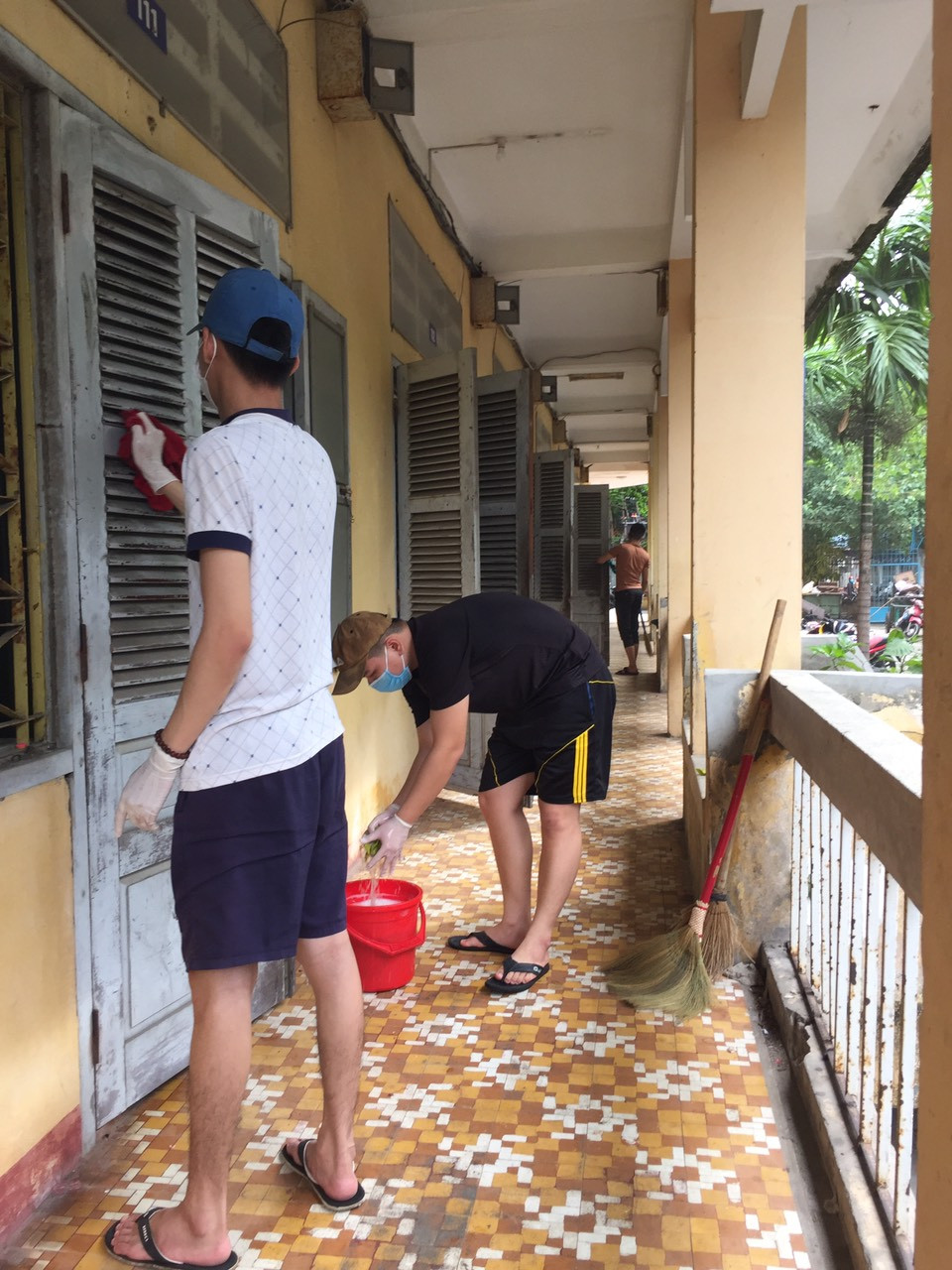 Sinh viên trường ĐH Sư phạm Kỹ thuật Đà Nẵng nhường ký túc xá làm khu cách ly ảnh 4