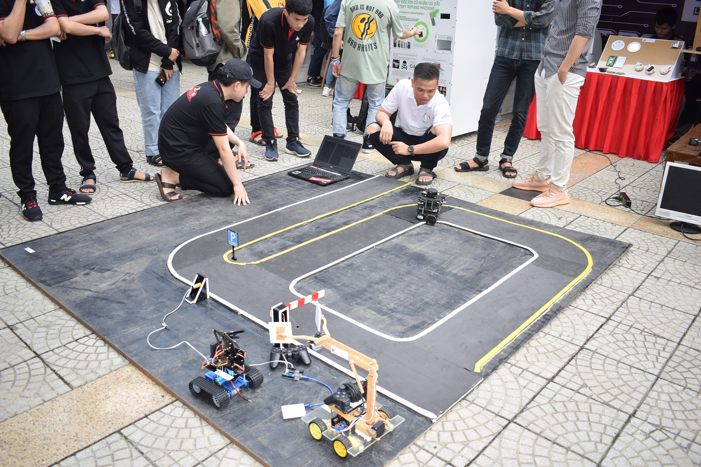 Trường đại học đầu tiên tại Việt Nam mở ngành Cơ khí Hàng không ảnh 1