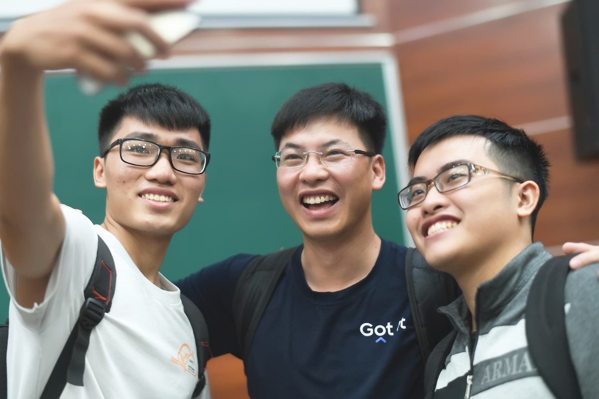 "STEAM for Vietnam" và khát vọng về thế hệ kỹ sư công nghệ của Hùng Trần ảnh 2