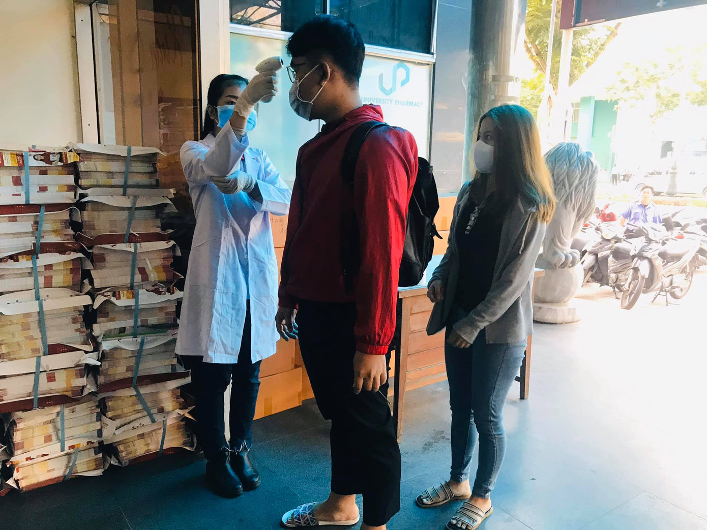 Sinh viên Đà Nẵng bắt đầu thực hiện giãn cách xã hội 15 ngày ảnh 2