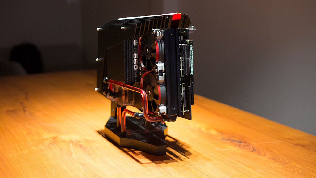 Chàng trai “làm đẹp” máy tính ảnh 3