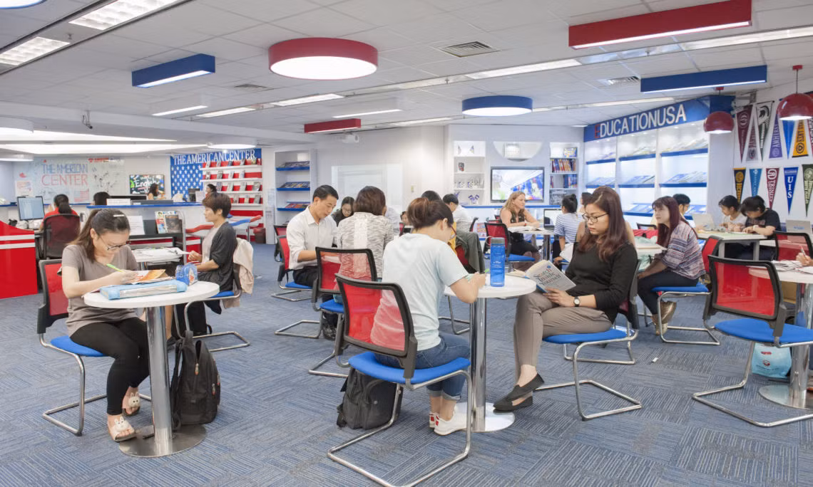 Cùng nhau “check-in” thư viện miễn phí ở Sài Gòn. ảnh 3