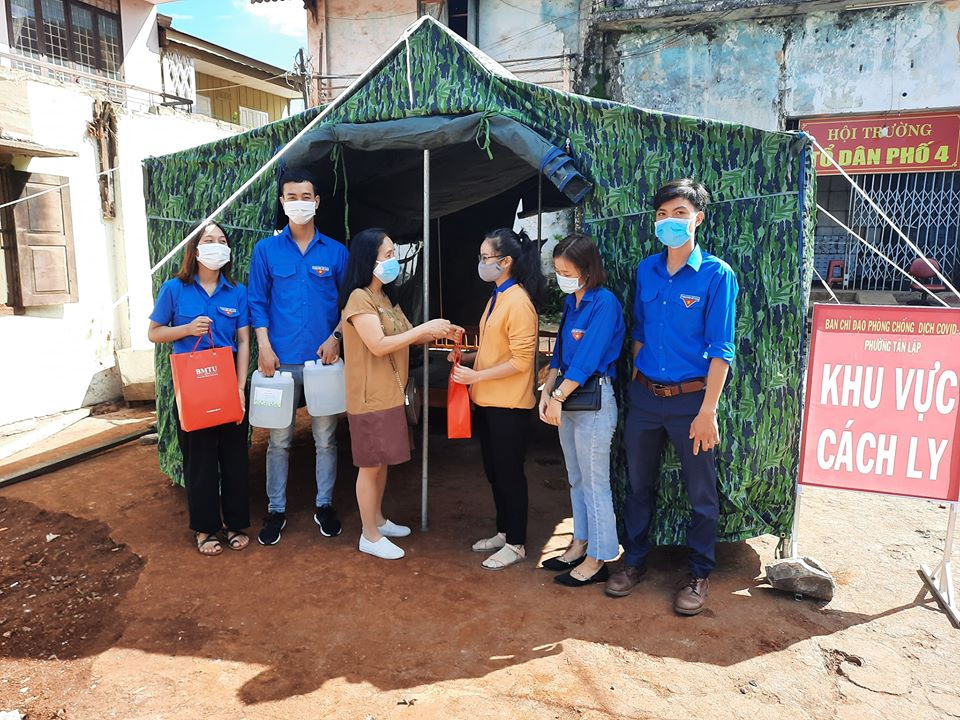 Hàng trăm sinh viên ngành Y sẵn sàng “lên đường” chống dịch ảnh 1