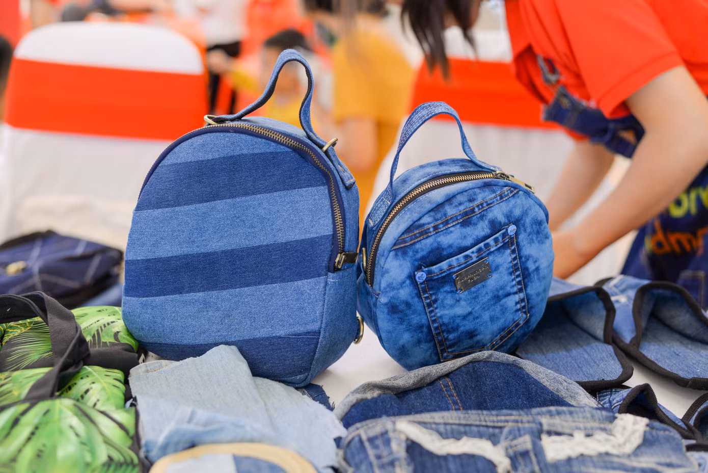 Sáng tạo “hand-made” từ những chiếc quần Jeans cũ ảnh 3