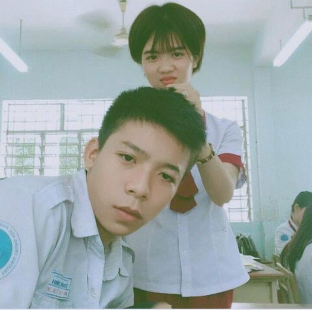 Góc nghiêng lãng tử của chàng trai Đắk Lắk có mái tóc dài ảnh 3