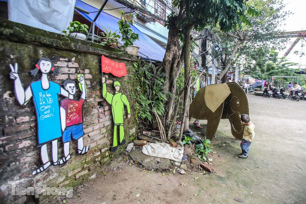 'Chế tác' khu bãi rác Phúc Tân thành không gian nghệ thuật từ phế liệu ảnh 12