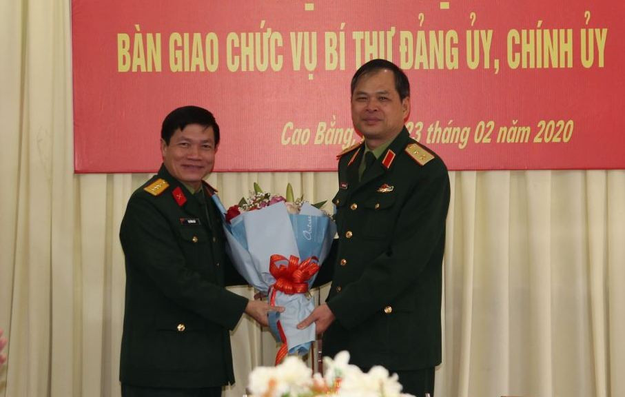 Bàn giao chức trách nhiệm vụ Tổng Biên tập báo Quân đội nhân dân ảnh 3