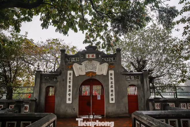 Hàng loạt di tích lịch sử, danh lam thắng cảnh Hà Nội tạm thời đóng cửa ảnh 1