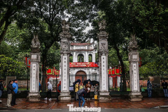 Hàng loạt di tích lịch sử, danh lam thắng cảnh Hà Nội tạm thời đóng cửa ảnh 4