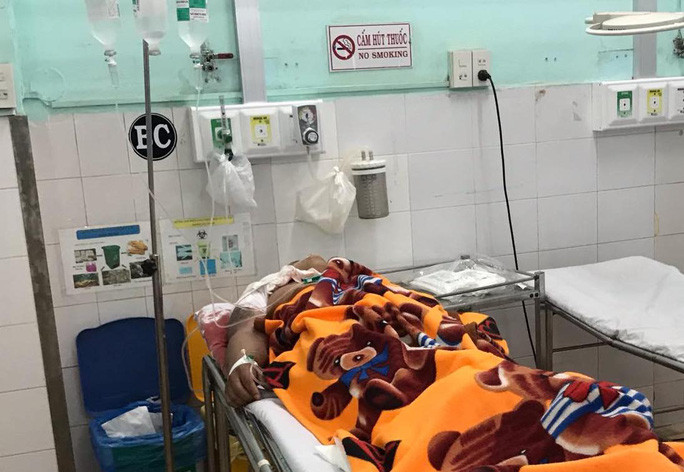 Bí ẩn nguyên nhân tài xế taxi bị đâm thủng phổi trước cổng bệnh viện ảnh 2