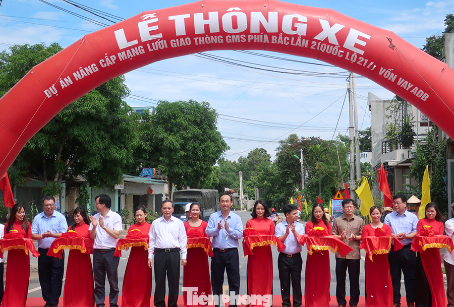 Thông xe quốc lộ nối khu kinh tế Nghi Sơn sang Lào ảnh 1