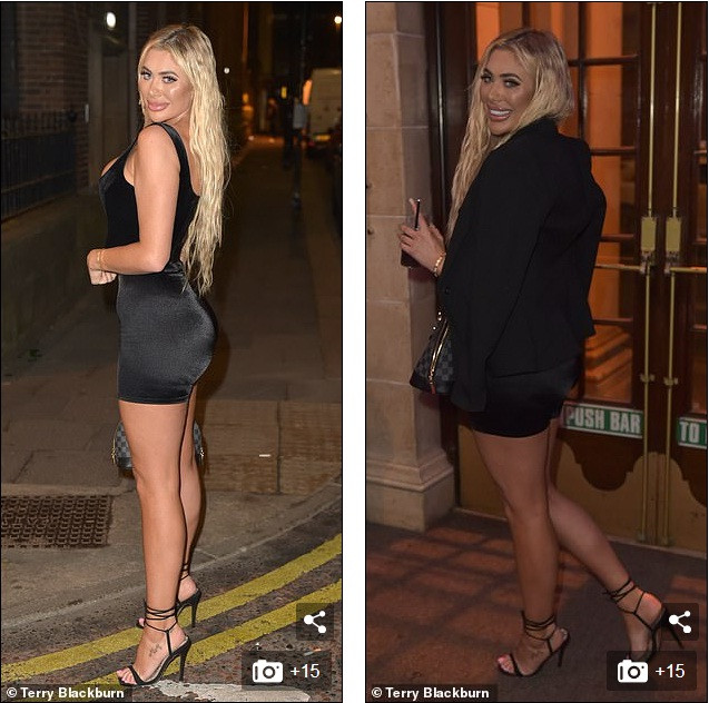 Mặc áo bó vòng một, Chloe Ferry lộ cả điểm nhạy cảm ảnh 2