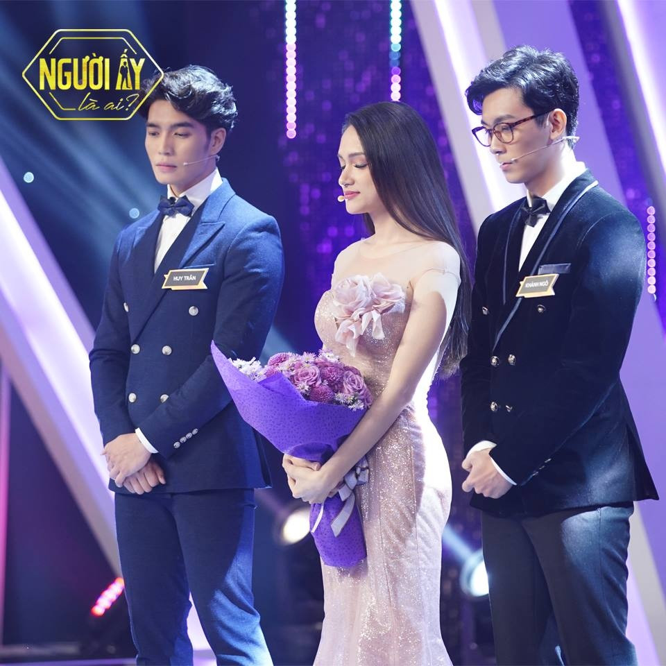 'Hoa hậu chuyển giới' Hương Giang diện bikini ‘bỏng rẫy’ ôm trai lạ ảnh 3