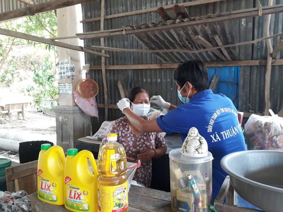 Tuyên truyền người dân biên giới phòng dịch COVID-19, thực hiện tốt thông điệp 5K ảnh 2