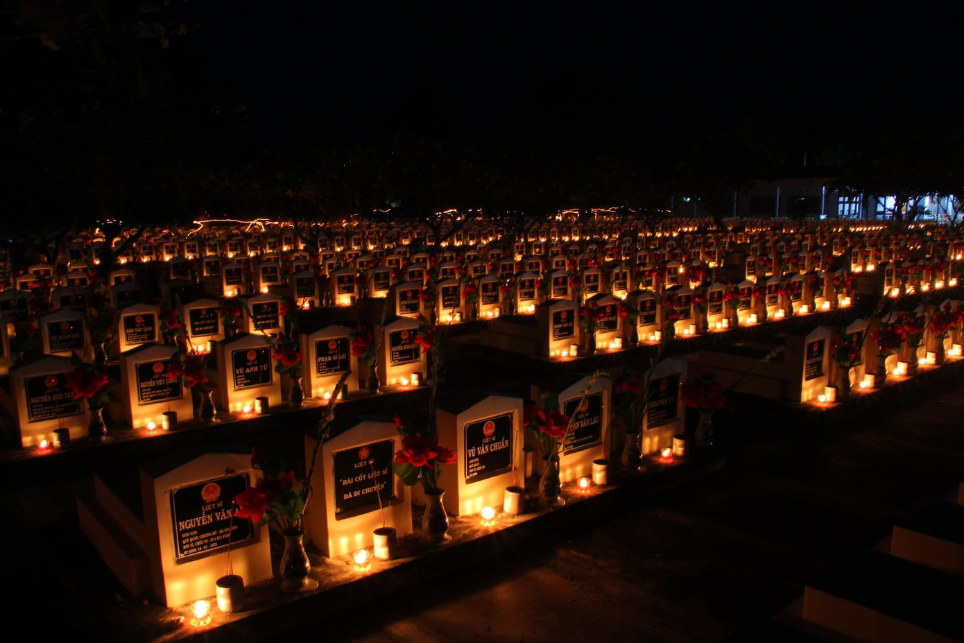 Hàng nghìn bạn trẻ ở ĐBSCL tri ân anh hùng liệt sỹ ảnh 2